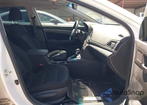 2017 Hyundai Elantra Se/Value/Limited z USA, uszkodzony, nr VIN 5NPD84LF3HH212035